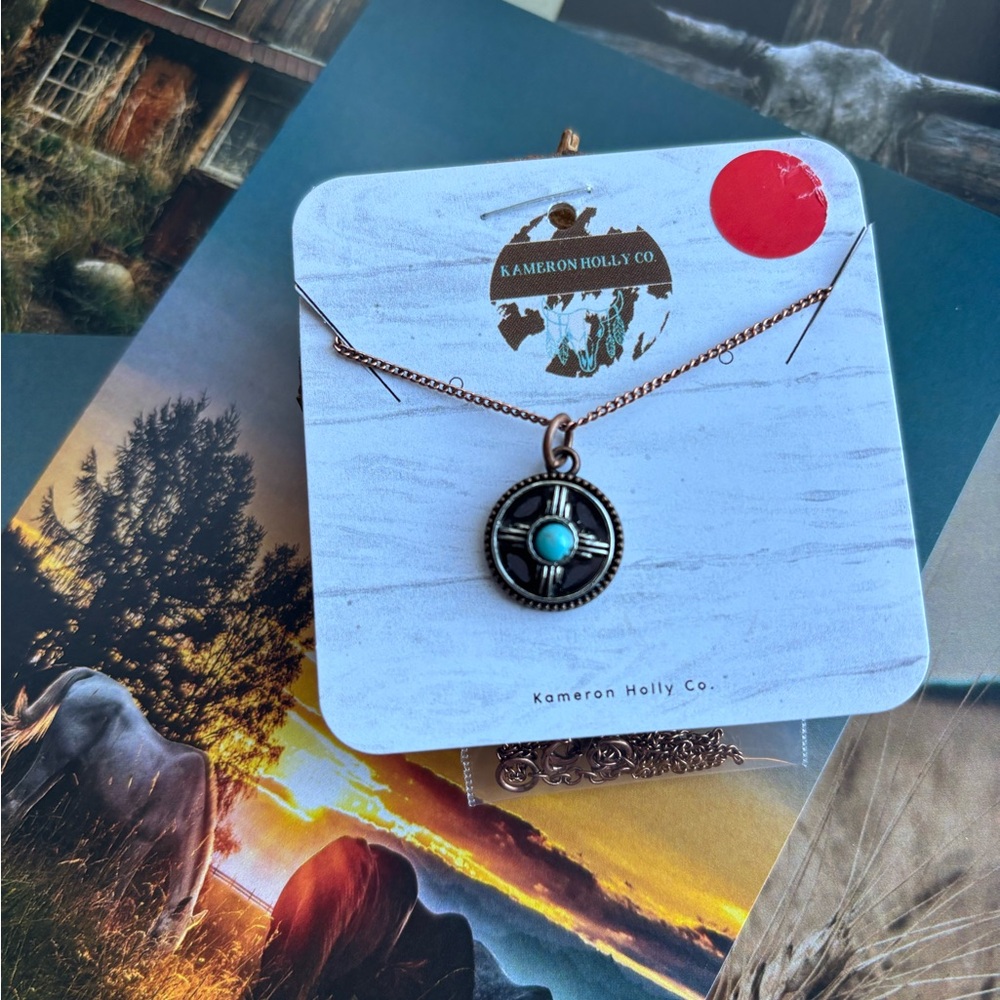 16” Turquoise Circle Pendant Necklace